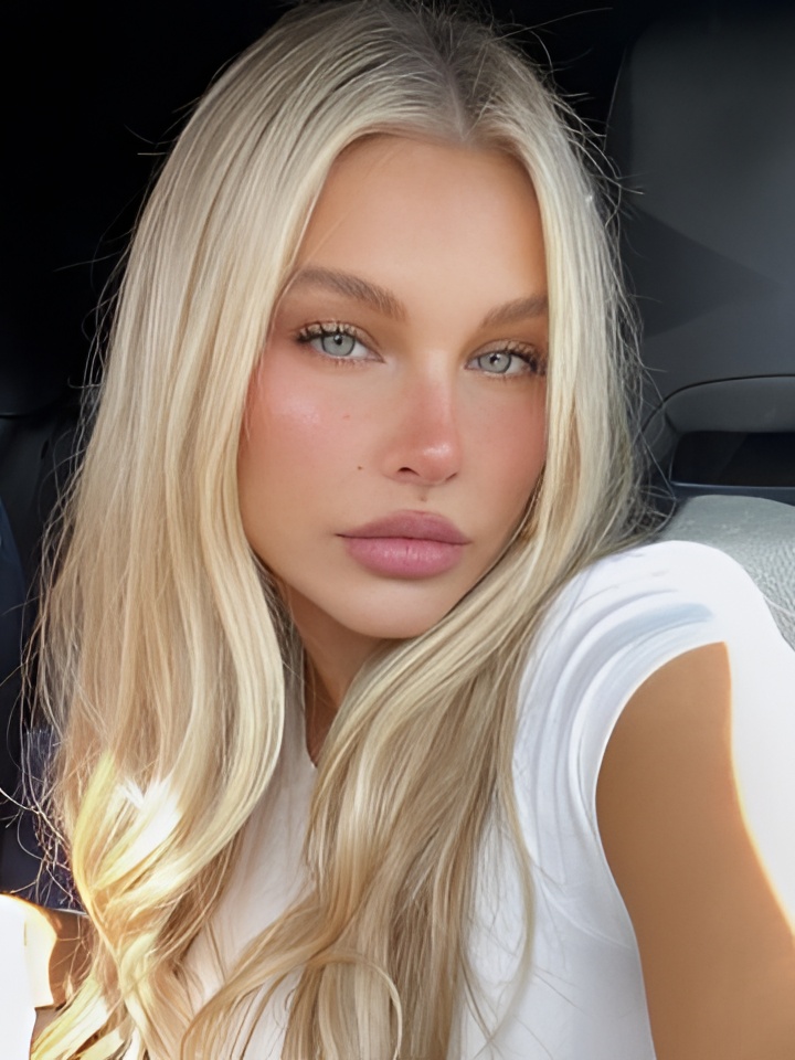 Стефания привлекальеная девушка из Фрязино цена от 2000 руб