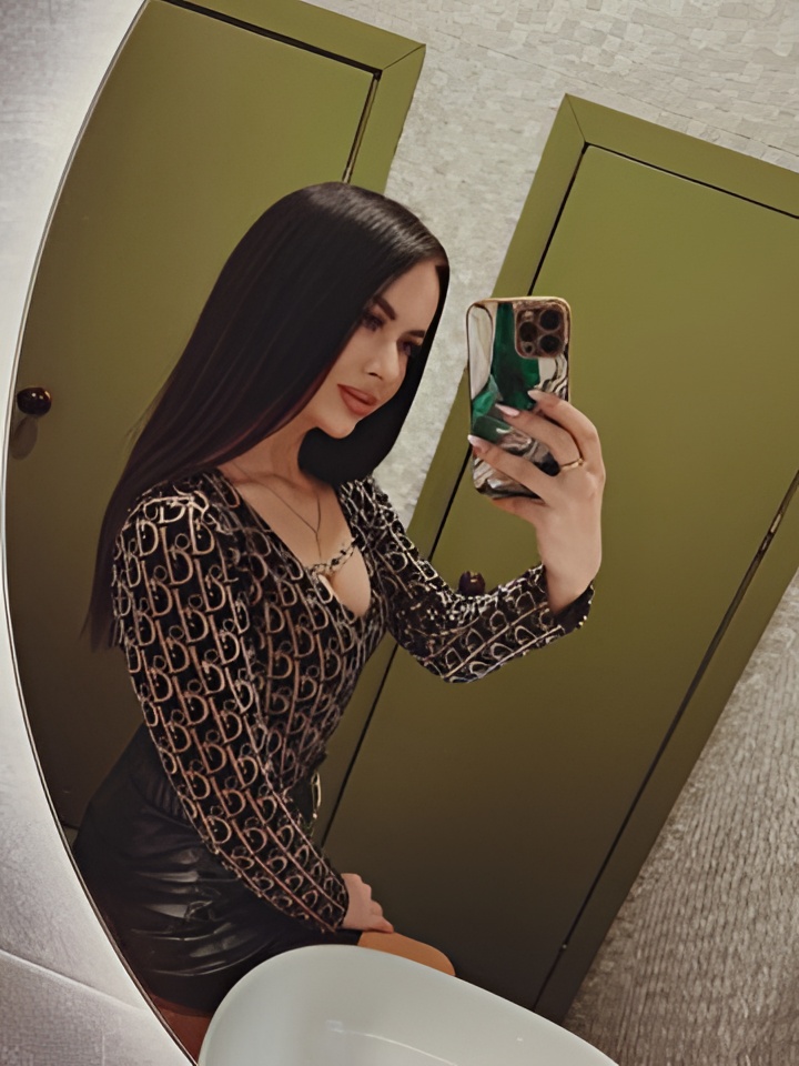 Юлия привлекальеная девушка из Фрязино цена от 3000 руб