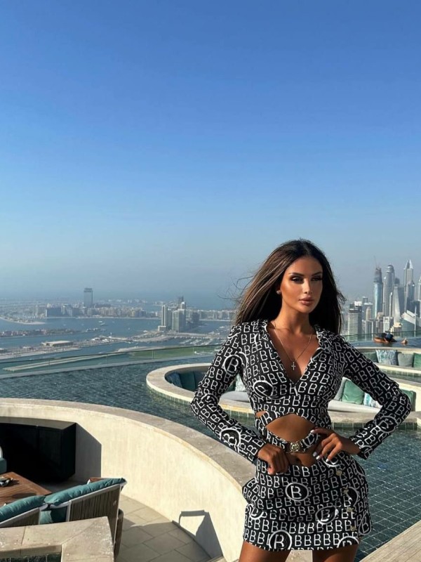 Дина привлекательная девушка из Фрязино цена от 3500 руб